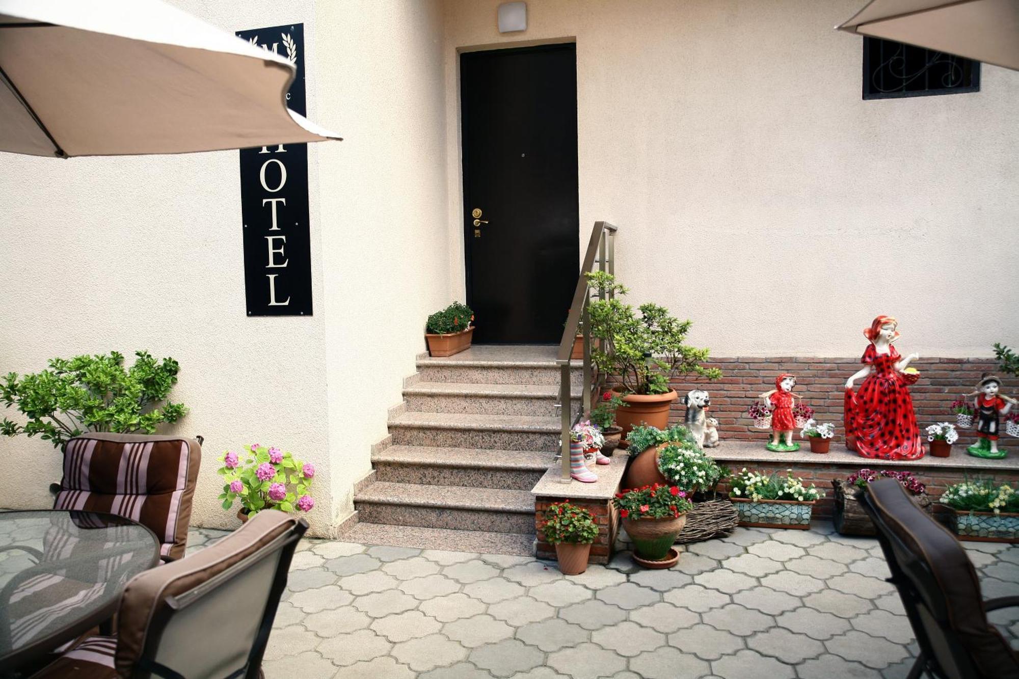 Hotel Majestic Tbilisi Exterior foto